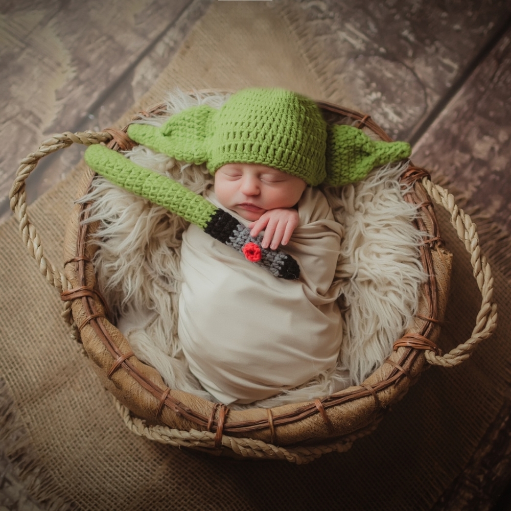 Newborn baby Yoda/Grogu photo outfit